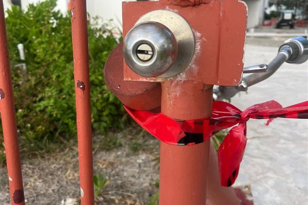 US Locksmith technician serving Weston, FL